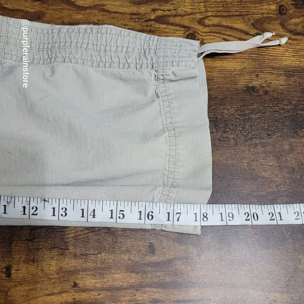 French Cuff Cargo Capri Pants 10 Mid Rise Rip Stop Beige Outdoor Preppy Gorpcore - Picture 8 of 11
